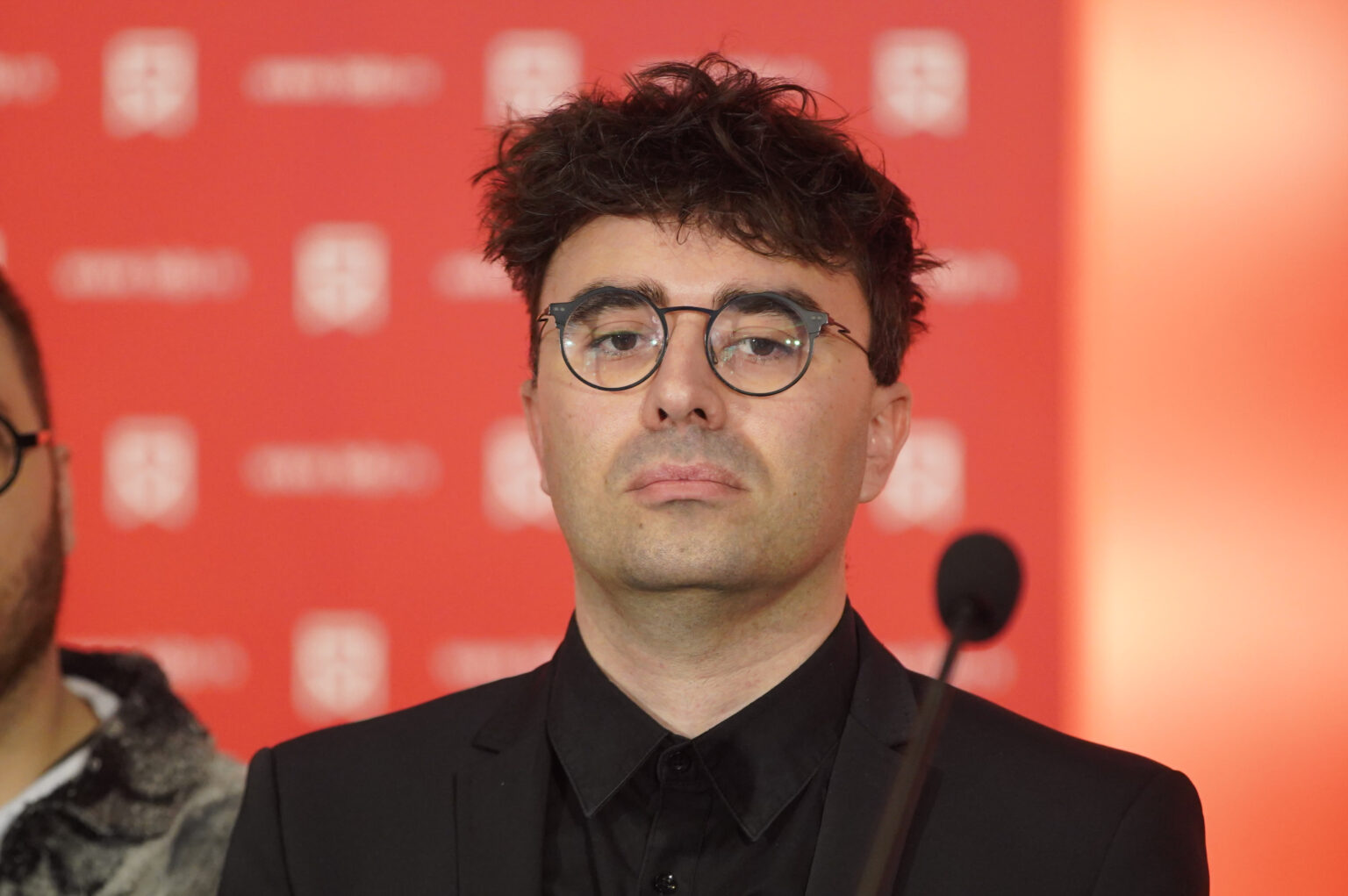 covek-slon-premijerno-sutra-u-bdp-u3