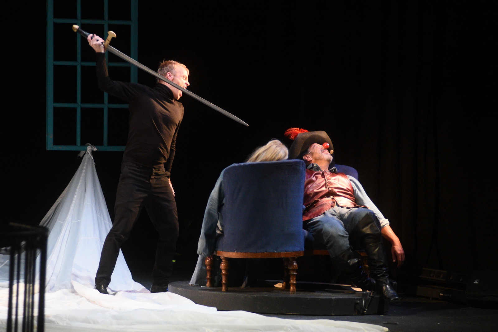 neko-se-dere-a-neko-sedi-mirno3