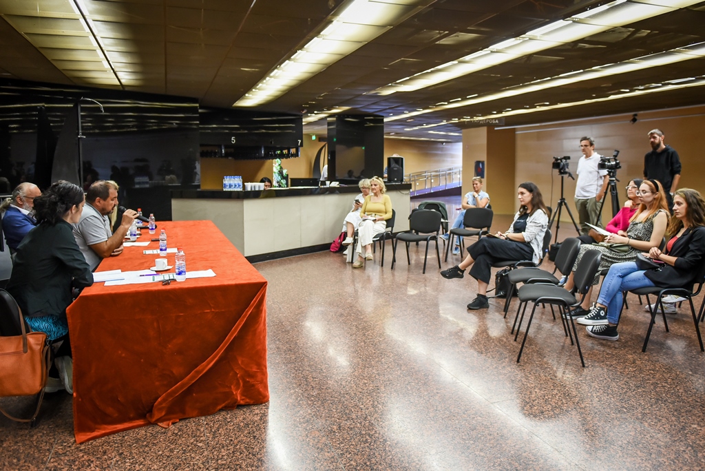 srpsko-narodno-pozoriste-otvara-163-sezonu2