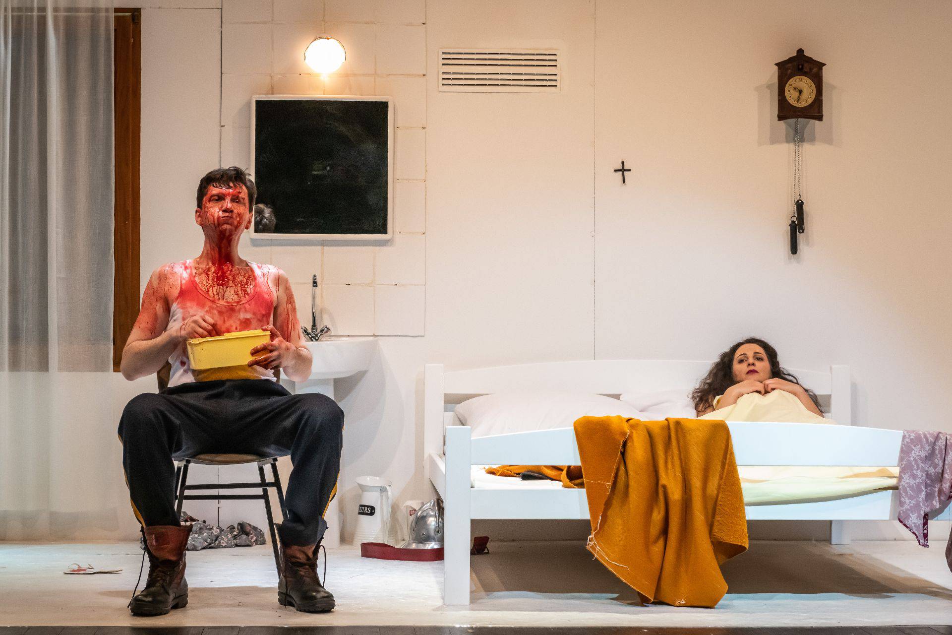 zivot-u-cetiri-zida2